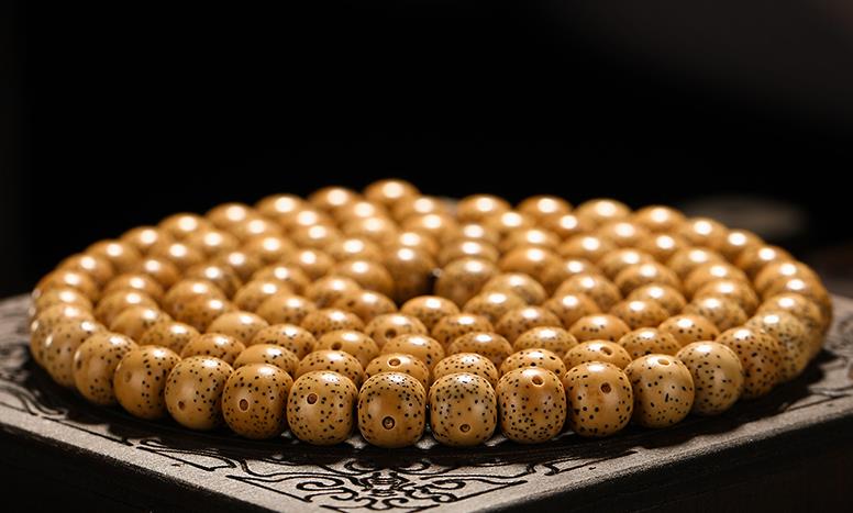 文玩|盘玩其实很简单，只需一个技巧，就能将你的宝贝盘出完美包浆！