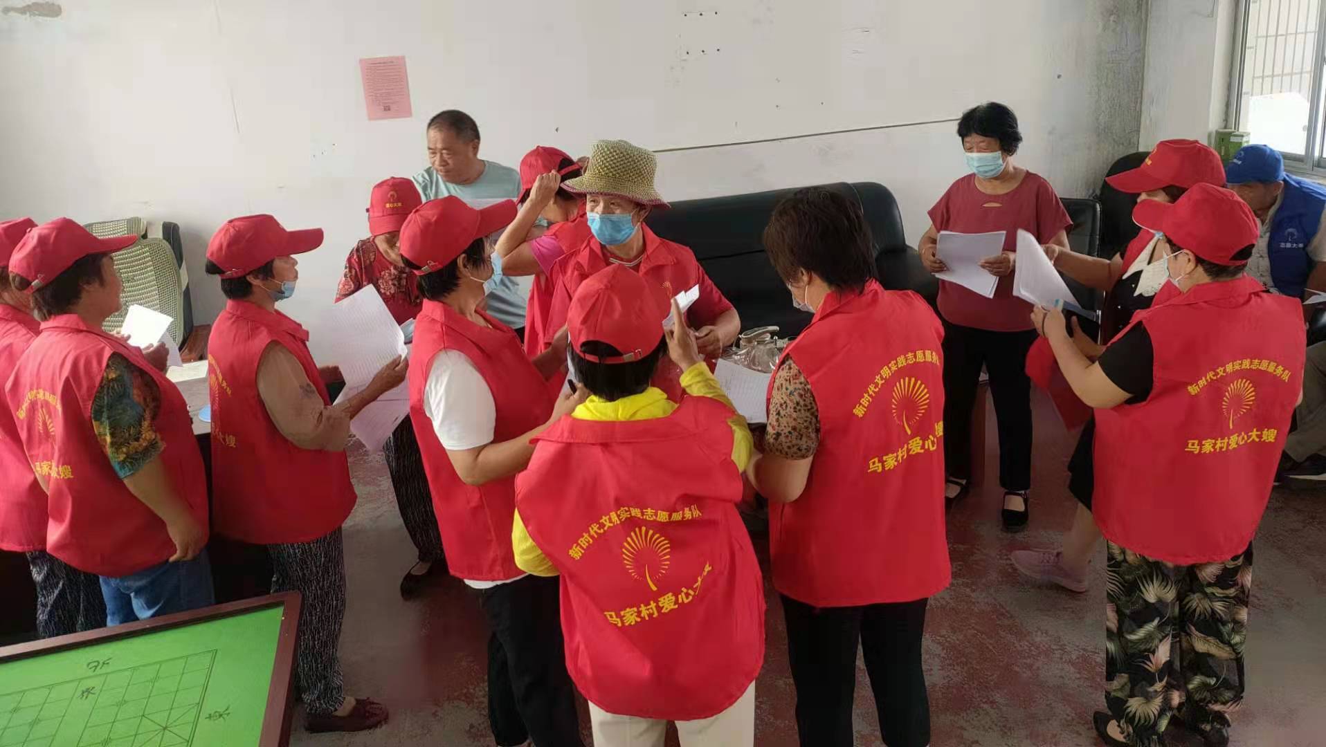 桓小卫|桓台县索镇马家村：“爱心大嫂”和“志愿大哥”志愿服务队开展疫苗接种宣传动员、入户排查工作