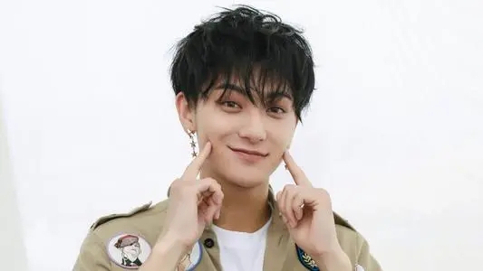 吴亦凡|河南水灾堪称娱乐圈照妖镜：有人捐2000w，有人当铁公鸡、蹭热度