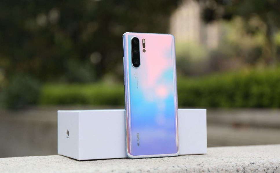 大屏|50倍变焦+IP68防水，5988元降至2199元，优质华为二手机一降再降