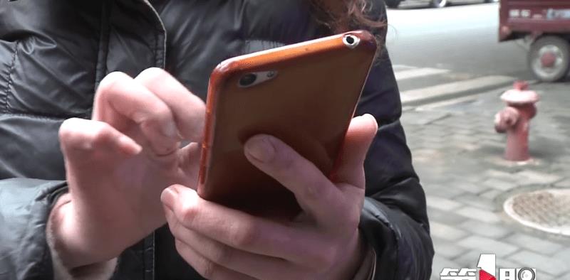 父亲欠债卧病在床 债主要求“父债子还”