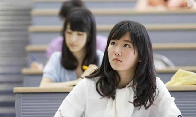 雪落无尘谈|过来人:为什么上了大学,感觉比高中还要累?原因只有两个字