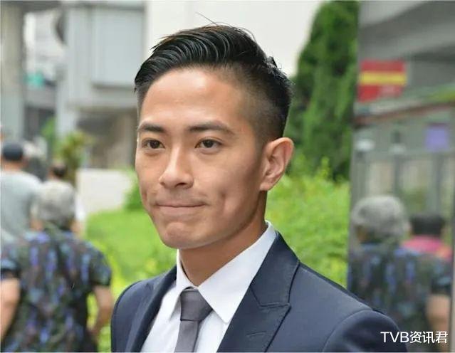 TVB|“失踪小生”突然亮相！被TVB解约离巢5年，与谭咏麟同台演唱大惹关注
