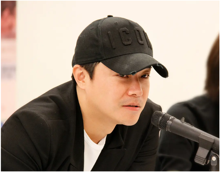 于笑|2天票房破17亿却被抵制，无耻插入广告，年度黑马喜剧沦为烂片？