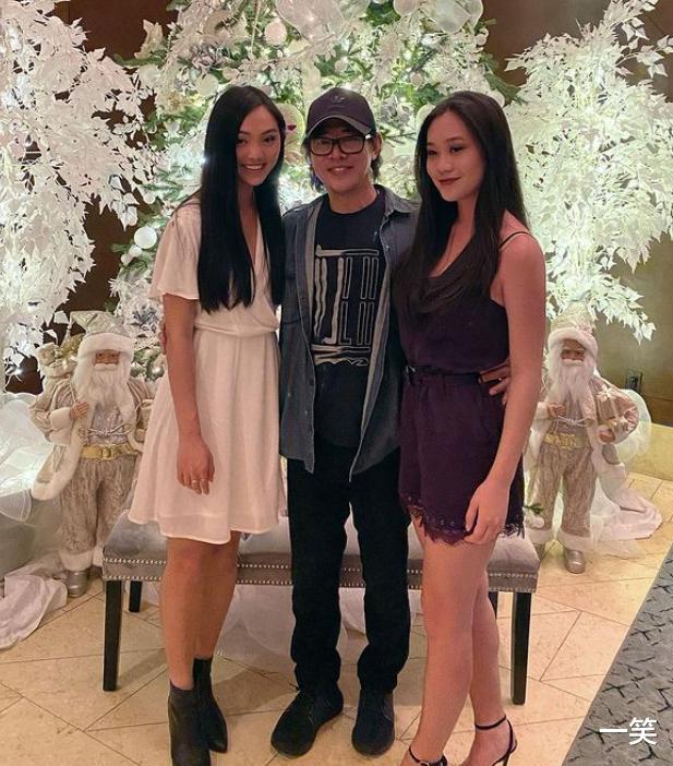 何炅|李连杰罕见现身，利智视角下与两女儿同框跨年，辟谣病逝谣言