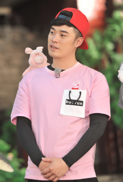 张哲瀚|综艺不好混？孙红雷张艺兴纷纷脱离，只有陈赫还在那“傻站着”