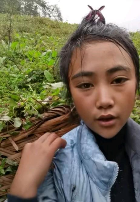 李沁|凉山孟阳彻底翻车?曾用社交账号被扒,化浓妆打扮精致,无穷人样