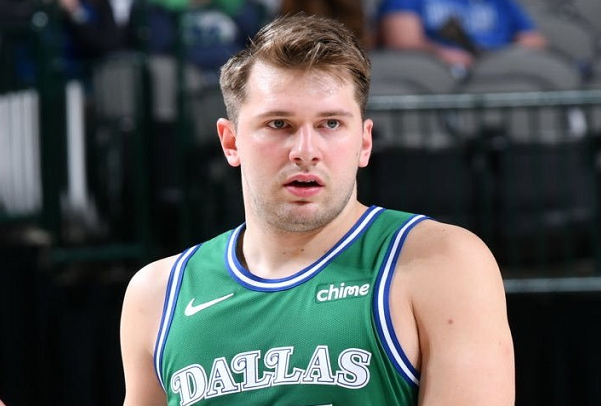 约基奇|约基奇轰30+14+7仍无缘今日最佳！对不起，你碰到最不讲理之人了