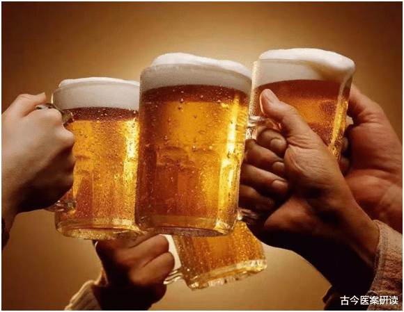 肝脏|吃一次顶10斤李子，肝科主任：肝不好要多吃，养出“金刚”肝