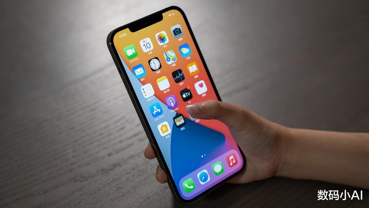 华为荣耀|用了1年的iPhone12选择退休，换成小米12后，不吐不快