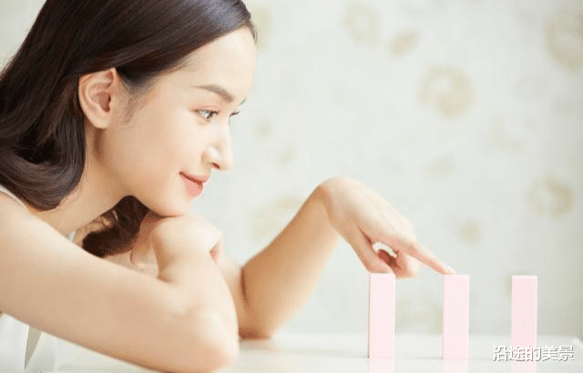 沿途的美景|女人出轨找别的男人，被老公发现后，就和她离婚了