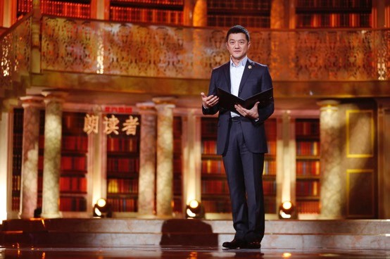 姐姐|李亚鹏小店吃面狼吞虎咽！大口喝汤没架子，挽手女老板亲切合影