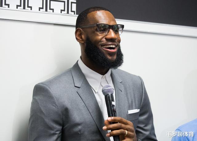 湖人队|湖人连出2大负面消息！詹皇严重违规，24分神射出车祸，2连冠太难