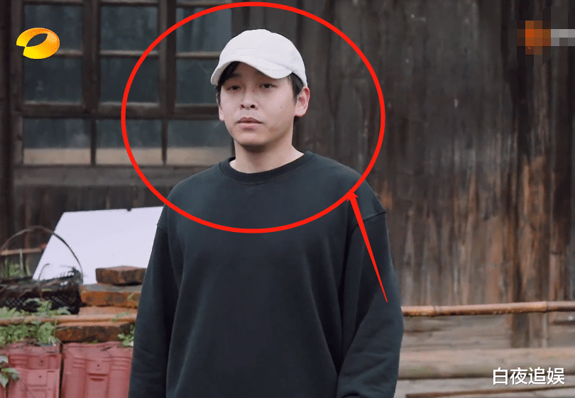 黄磊|《向往5》开播，黄磊长胖，我却只留意到他对彭昱畅的称呼变化