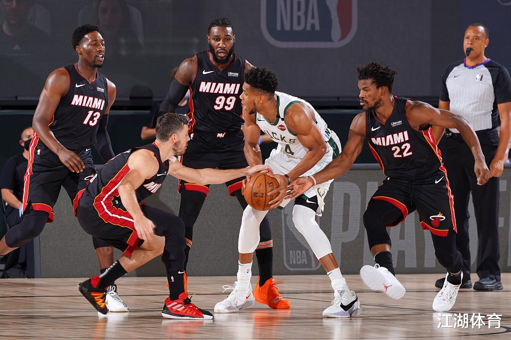 克勞德|記住他吧，NBA頭號(hào)“偽3D”，即使刷出3個(gè)第一，也別給千萬(wàn)高薪