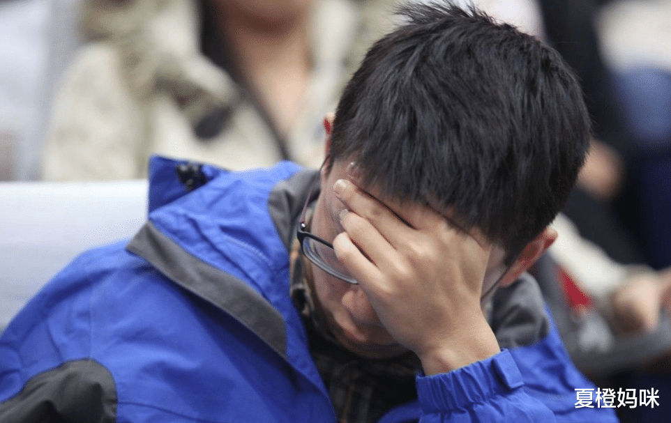 夏橙妈咪|华为公司和公务员，年薪相差47万，985毕业的博士生会怎么选？