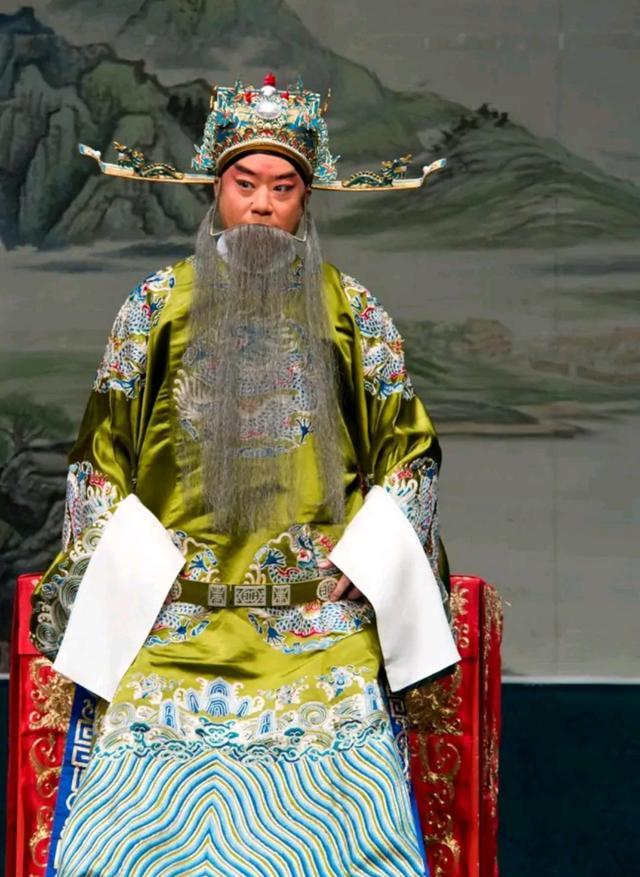 京剧|京剧名家甄建华坚持演出结束却猝然离开,演员还是应该照顾好身体