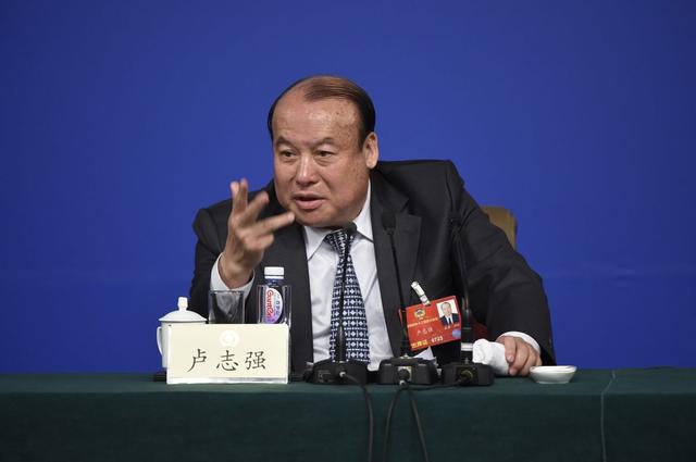 但是我们可以通过分析卢志强,以及泛海控股和泰山会代表的中国资本圈