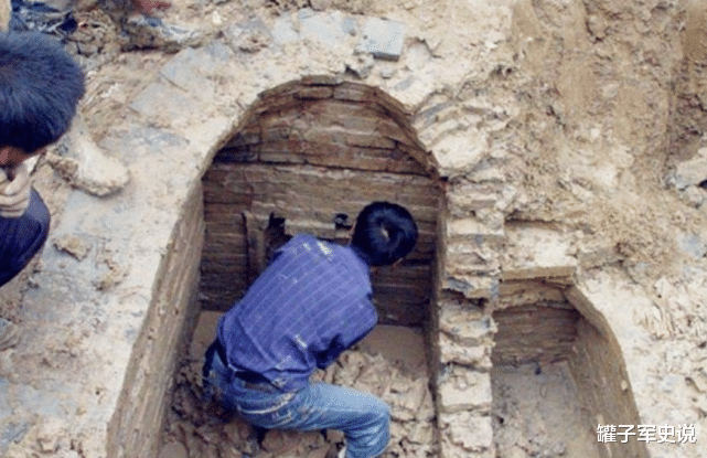 罐子军史说 江苏一农民挖祖坟，不料出现“意外”，考古队：24小时封锁