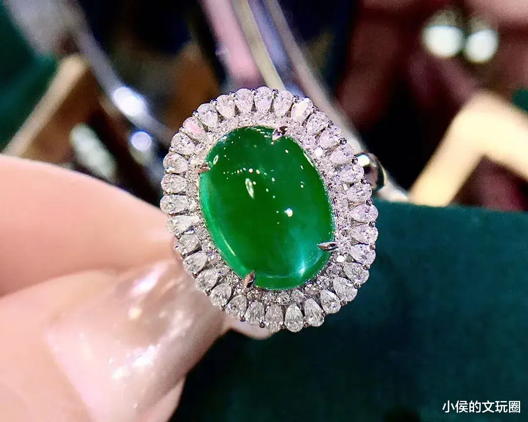 翡翠|美国疯狂印钞，你的钱正在加速贬值，怎么办？才发现它最保值！