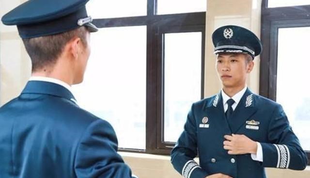 客服|军队文职出现“冷场”？月薪高达9000，依旧有8258个岗位无人报考