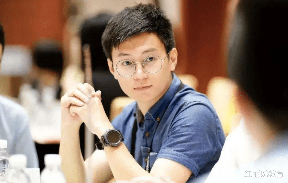 银行|年薪将近30万，却在半年内失去6万名员工，“铁饭碗”不铁了？