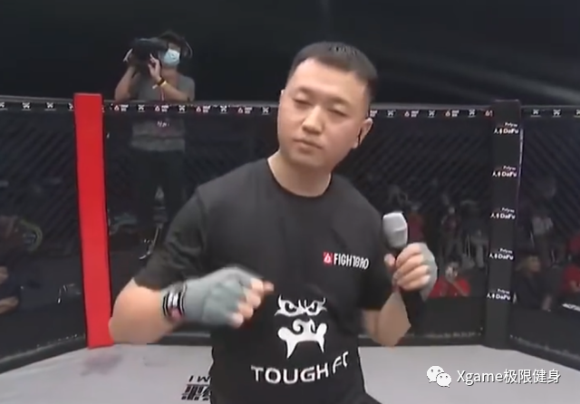 向佐|药水哥学狗叫、下跪磕头、连夜郑重道歉，但恐怕向佐不会罢休