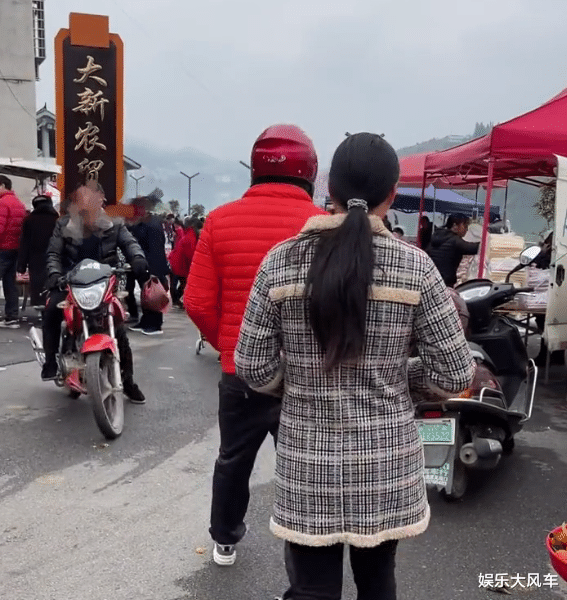 欧美明星|牛爱芳更新演员阵容，摄影师从幕后转到台前，小春花有新爷爷了