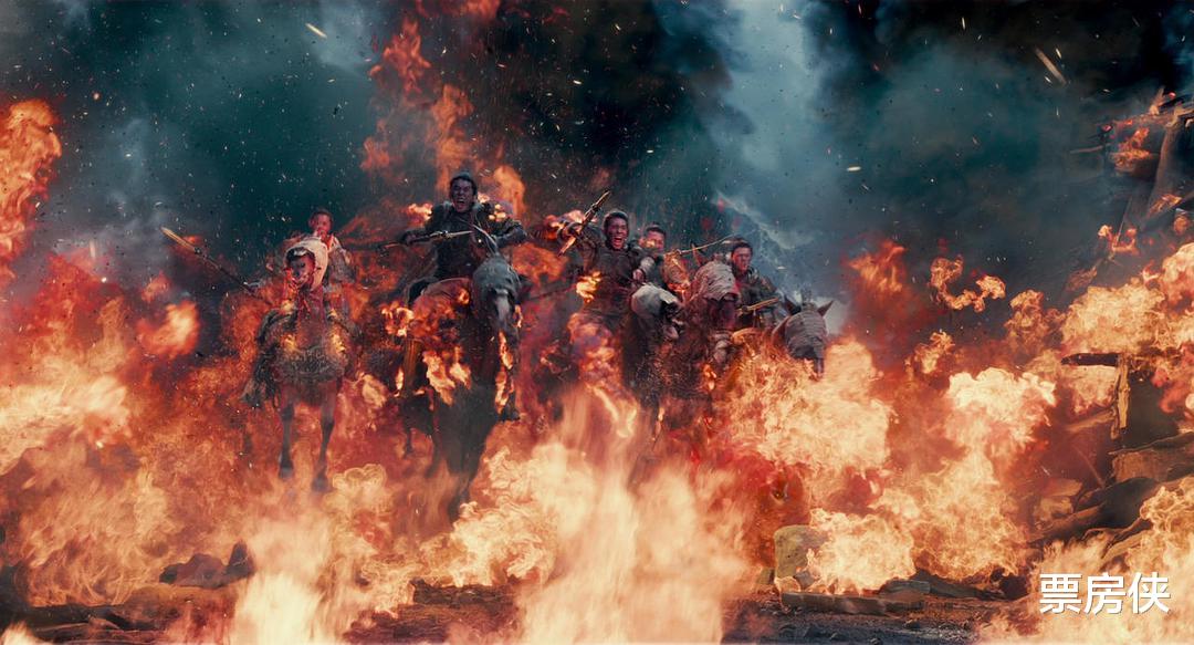 贾静雯|22年春节档票房大战：沈腾一人三片有望夺票房之王，易烊千玺黑马预定