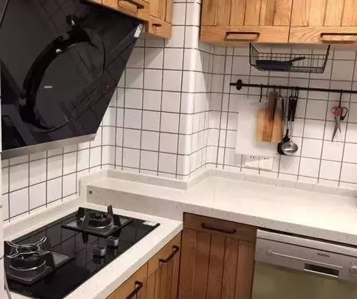 厨房装修,28个细节没在意,入住做饭惨兮兮,新媳妇差点变前妻