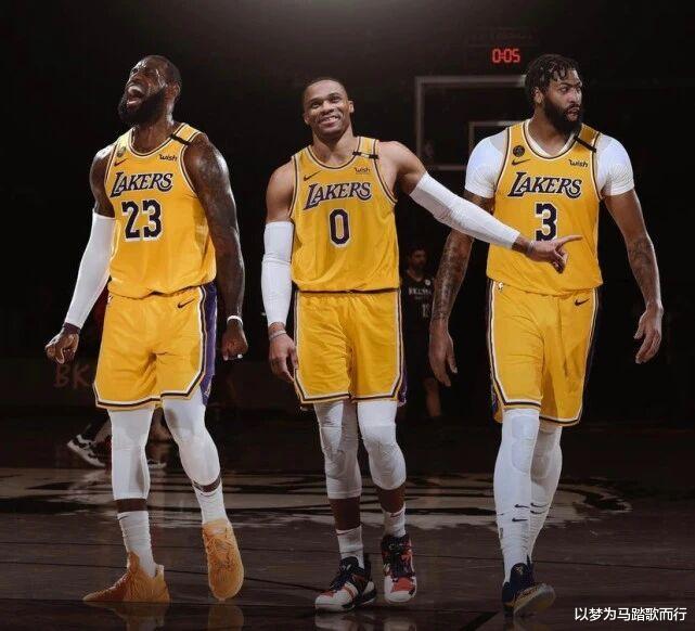 威斯布鲁克 湖人凑齐三巨头，老詹或许会为威少改变打法，庄神可能也会被牺牲