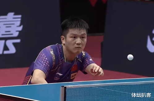 樊振東|2-4！爆大冷！樊振東轟然倒下，黑馬逆襲奪冠，連續擊敗2大奧運主力