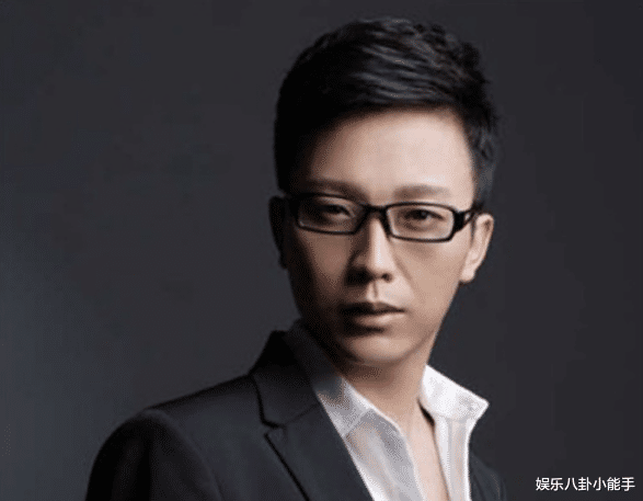 李玉刚|李玉刚跳河自尽前因后果！细数他坎坷的经历