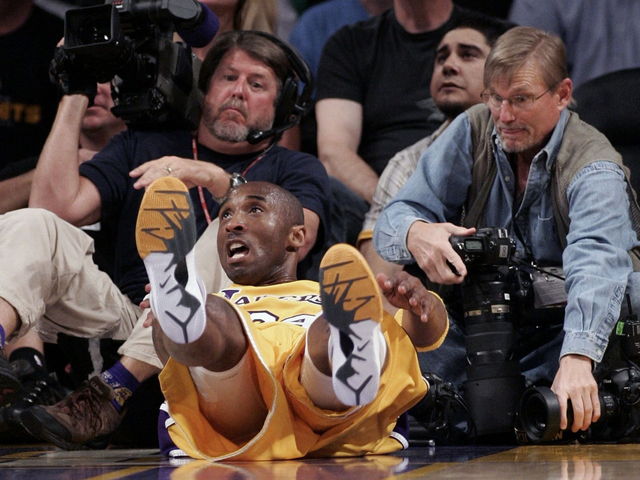 蒂姆·邓肯|揭秘NBA球星体臭多难闻？邓肯熏臭球馆，比赛前要用香水和除臭剂