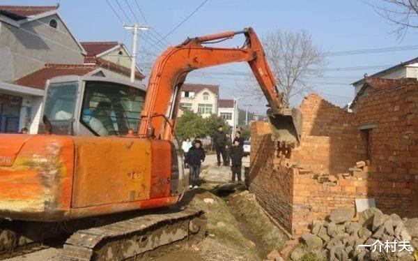 宅基地|2022年起，农村将禁止自建房？翻修也不允许？咋回事？