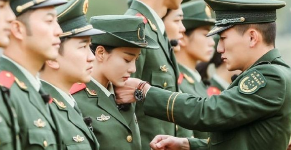 张馨予|张馨予的老公何捷，到底有多厉害？网友：难怪那么多黑料还能翻红