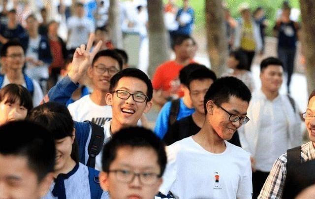 奶豆说育儿|安徽考生高考495分,成功“捡漏”武汉211大学,网友直呼太幸运