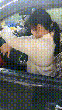 “为什么他吃了那么多的野生动物,却没啥事呢?”