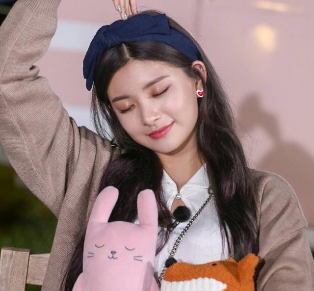 王怡人|王怡人“不行大礼事件”引发中韩网友骂战，韩网民气急：滚回中国