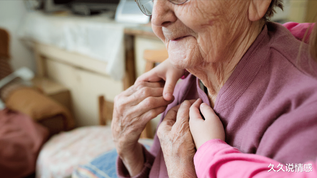 长寿|70岁阿姨哭诉：“家有长寿老人，子女遭罪”，道出了真实现状
