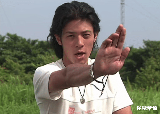 科学家 《假面骑士》里“命最硬”的存在,空我死而复生,而他天地同寿