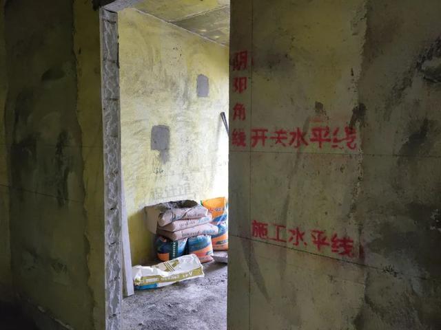 |家装插座开关标准尺寸是多少？记住这些细节，装修不会翻车