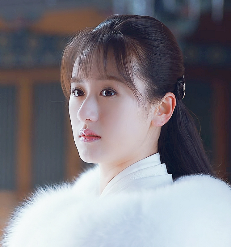 杨紫|欢瑞旗下5朵金花为何都火不过杨紫，女演员自己的态度很重要！