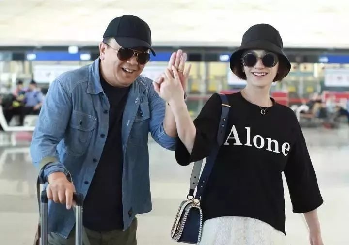 李小冉|太狠了!悄悄流产两次,男友为她被砍13刀!