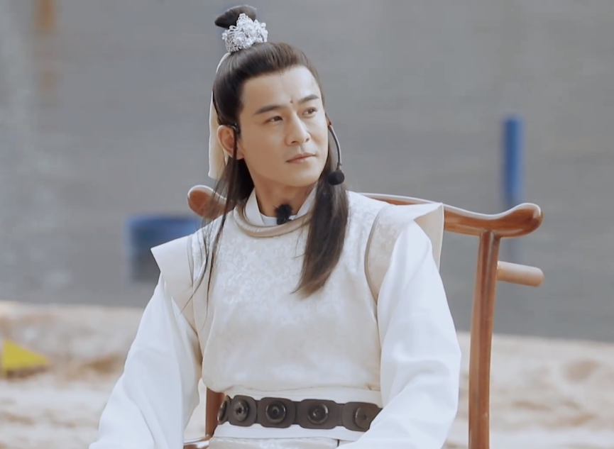 乔振宇|14位演员再扮成名角色，有人“爷青回”，有人却发福颜崩掉下神坛