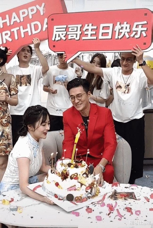 吴启华|接地气！林韦辰与吴启华直播钓鱼，多位网友围观两位前电视台一哥