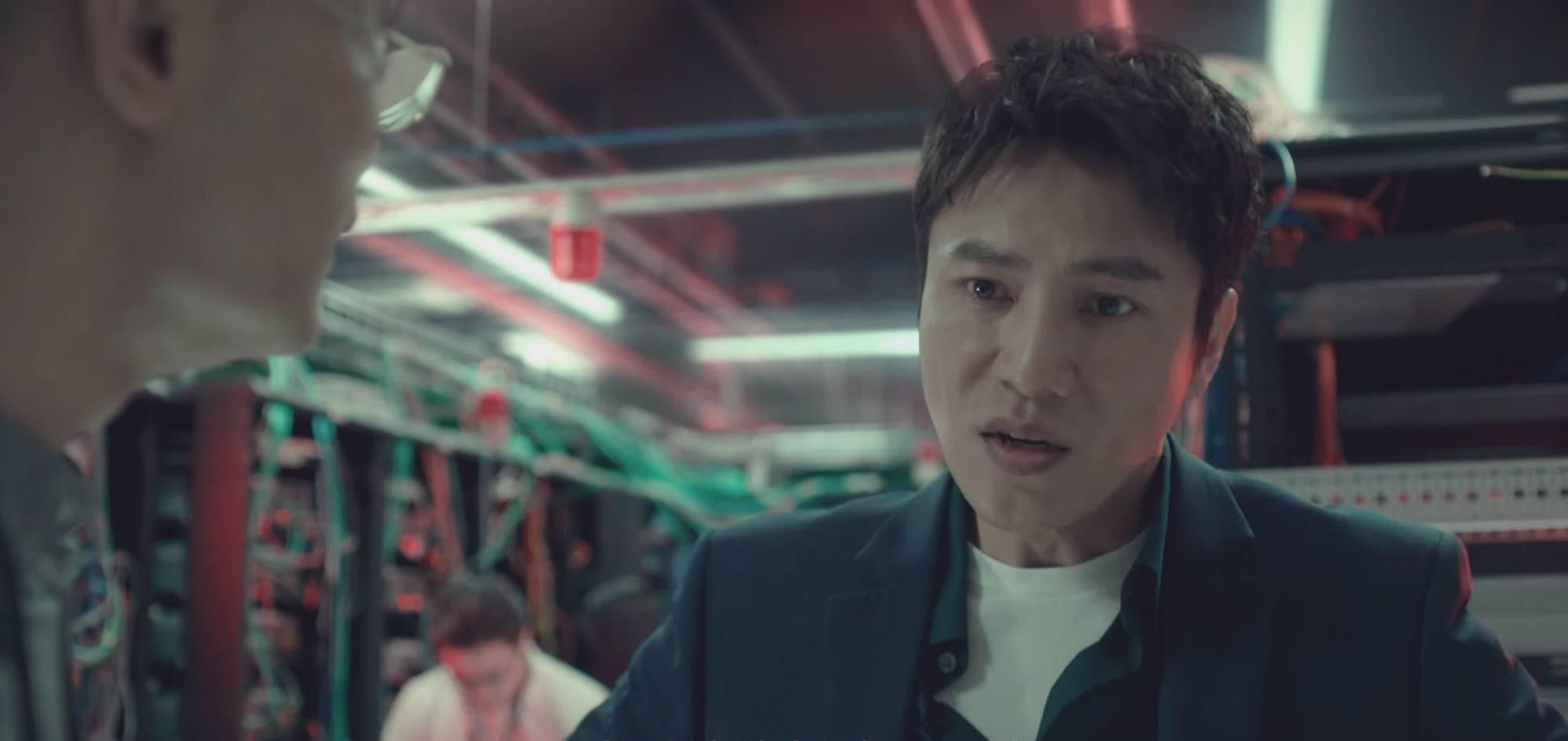 穿衣搭配|刚播8集便翻车？一星二星差评满屏飘，这种国产浮夸剧请别再拍了