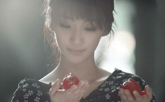 溥仪|她是溥仪曾孙女,成为演员后却拒绝演格格,如今只愿为刘德华演过一次格格