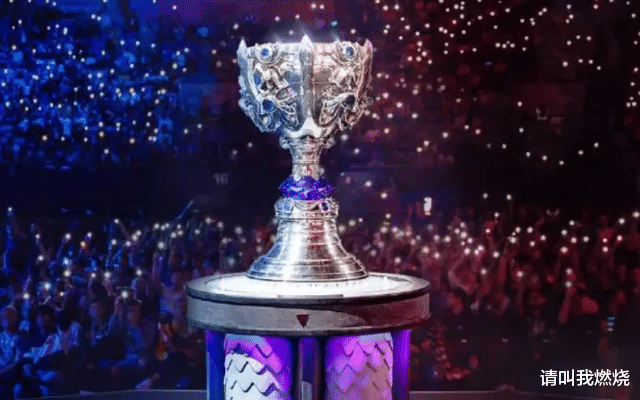 Uzi|IG被爆再次邀请UZI复出？网友：Rookie已经老了，神来了也没用！