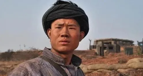 司藤|潘长江都“骂不醒”的嘎子哥，卖假酒坑家人，现状令人唏嘘！